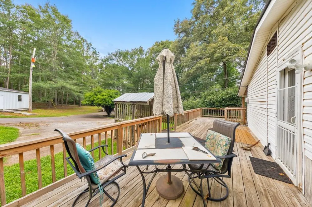 4941 Helton Road Winston, GA 30187