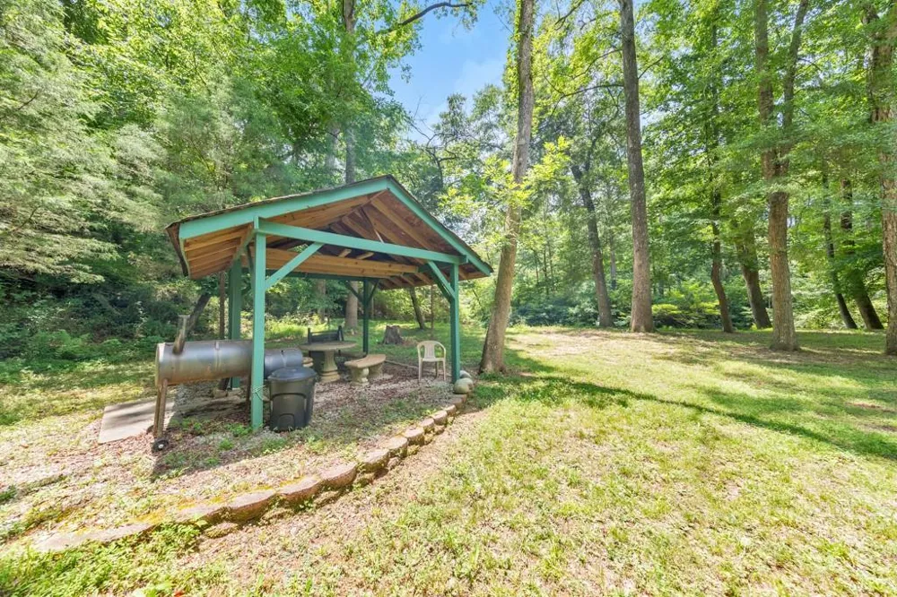 4941 Helton Road Winston, GA 30187