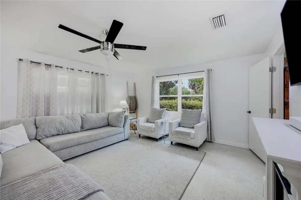 4204 NW 19TH PLACE Gainesville, FL 32605