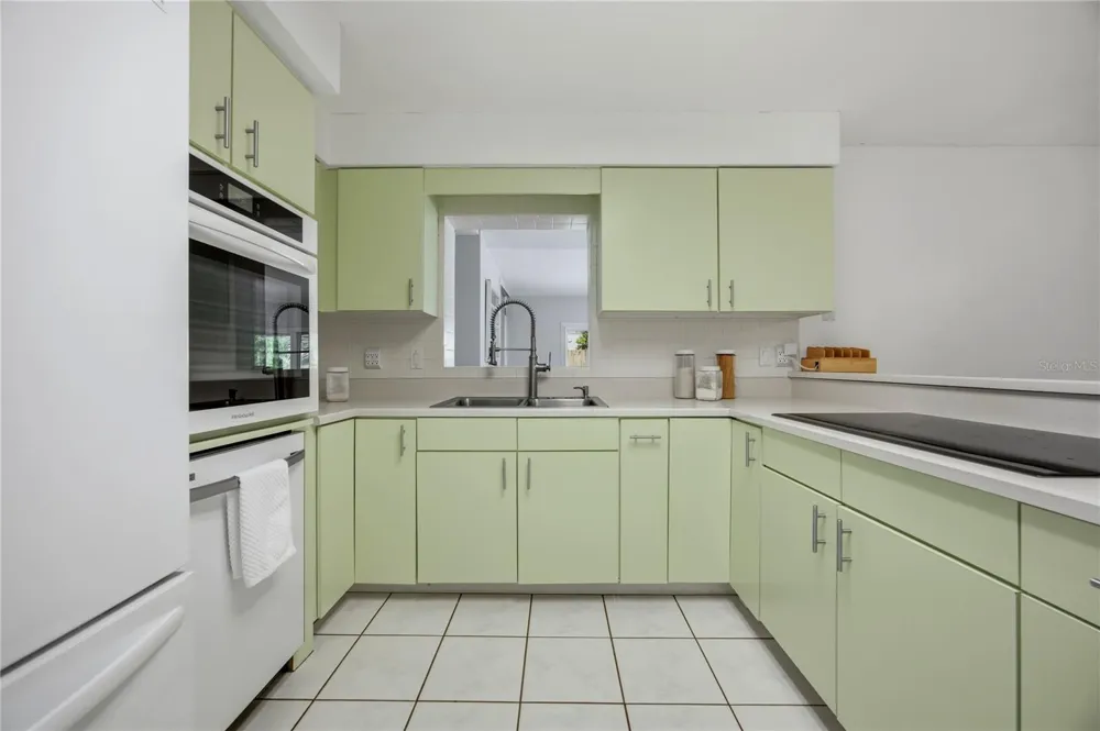 4204 NW 19TH PLACE Gainesville, FL 32605