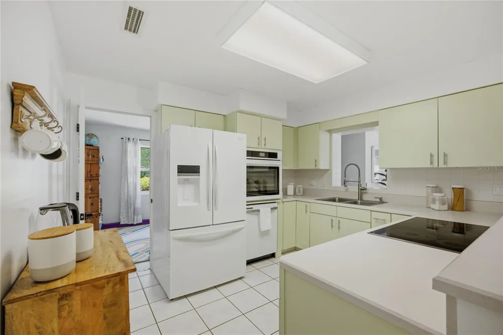 4204 NW 19TH PLACE Gainesville, FL 32605