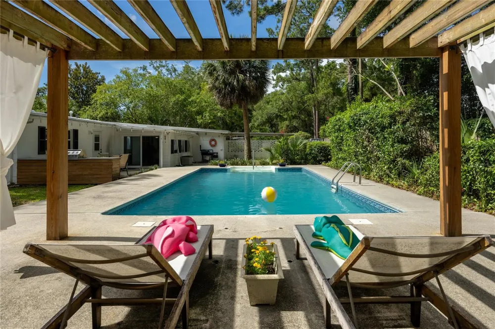 4204 NW 19TH PLACE Gainesville, FL 32605