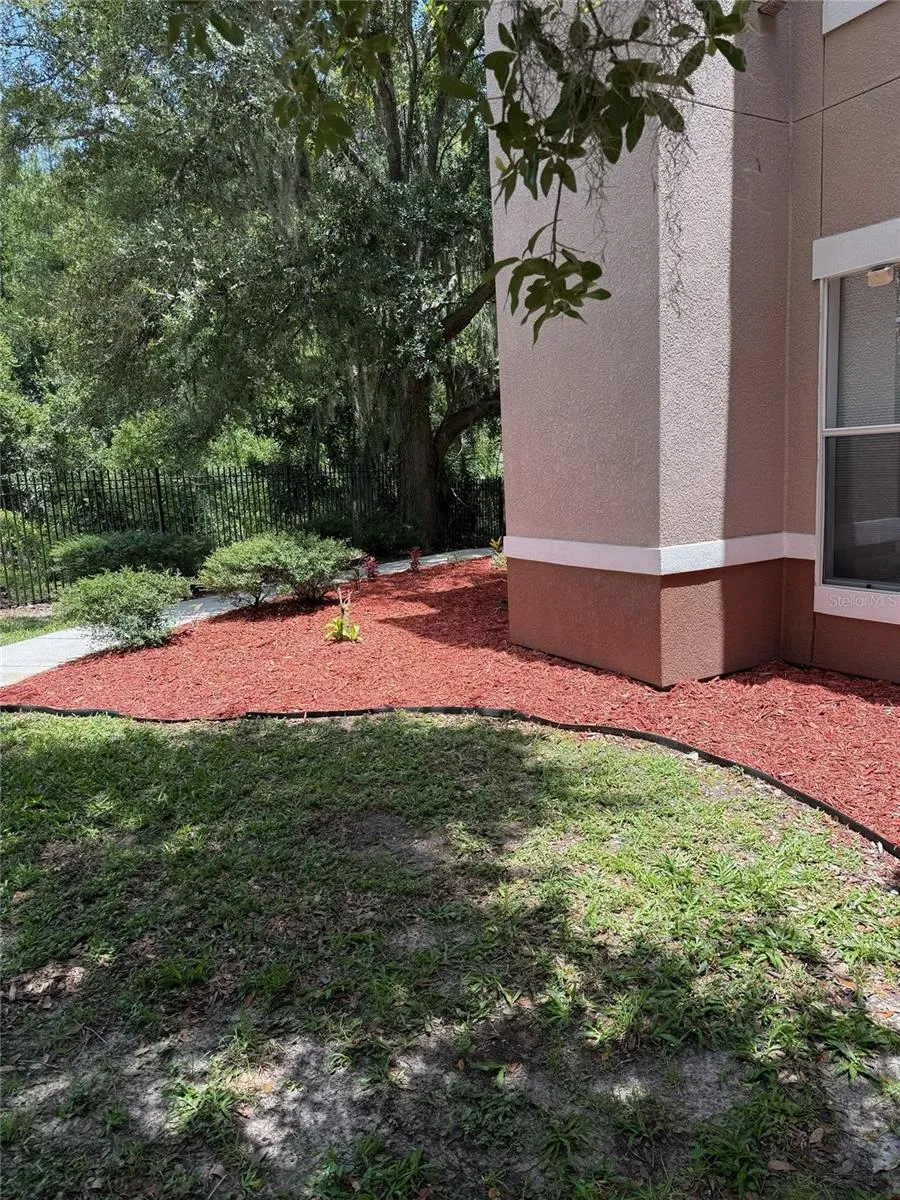 18138 VILLA CREEK DRIVE #18138 Tampa, FL 33647
