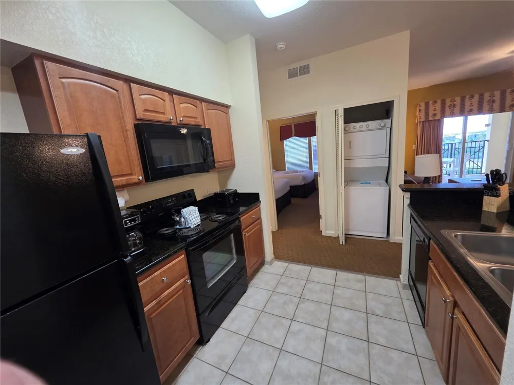 8101 RESORT VILLAGE DRIVE #3904 Orlando, FL 32821