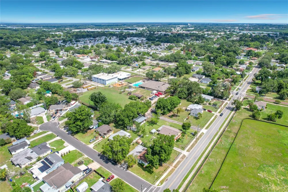 1025 S CENTRAL AVENUE Lakeland, FL 33815