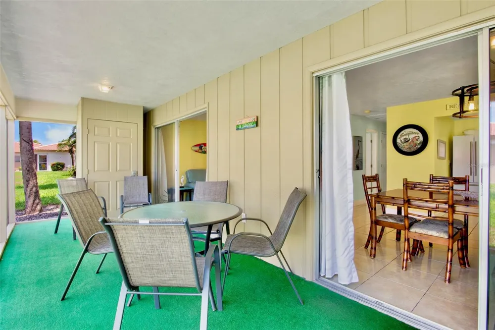 159 VISTA HERMOSA CIRCLE #27B Sarasota, FL 34242