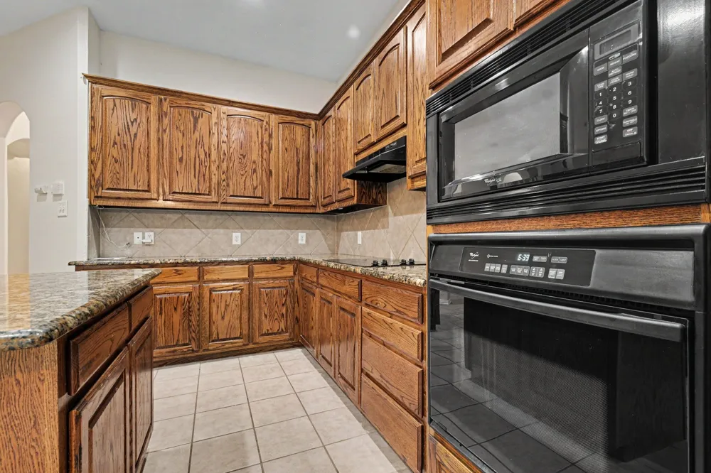 4111 Creek Hill Lane Corinth, TX 76208