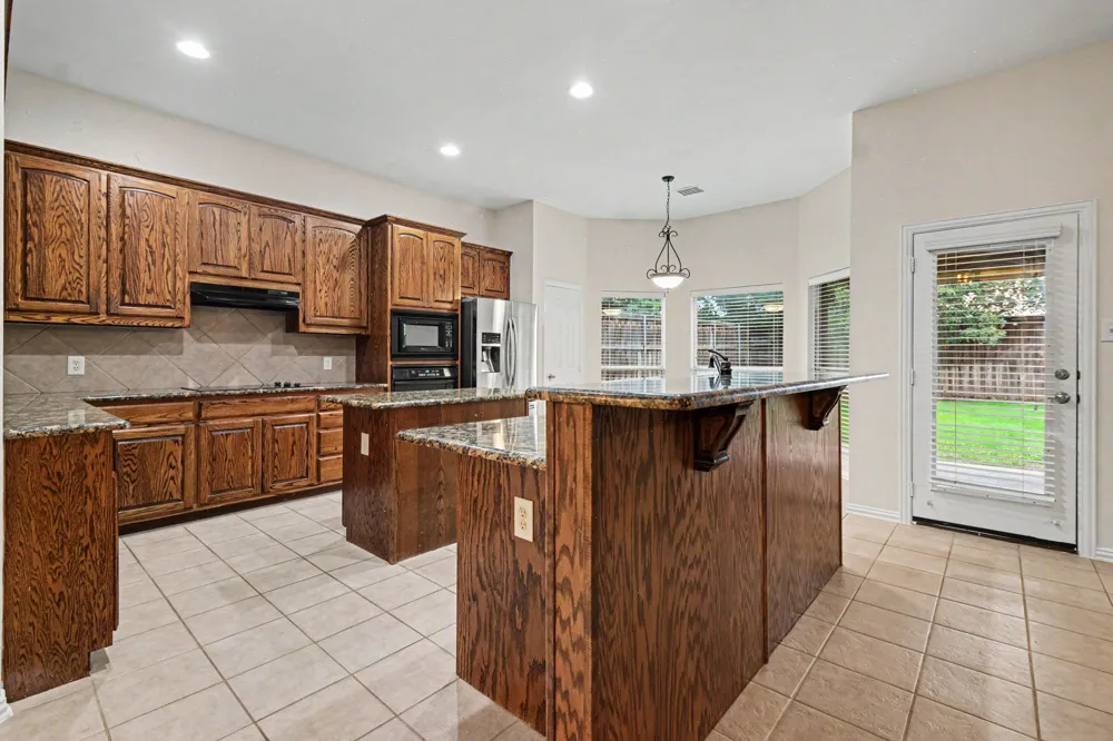 4111 Creek Hill Lane Corinth, TX 76208
