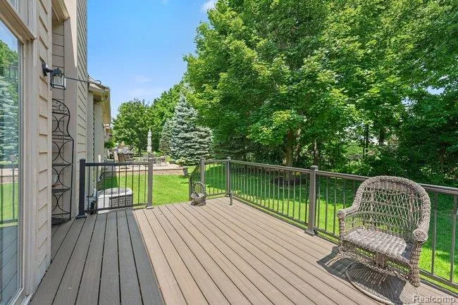 57554 Brookfield Way Washington Township, MI 48094