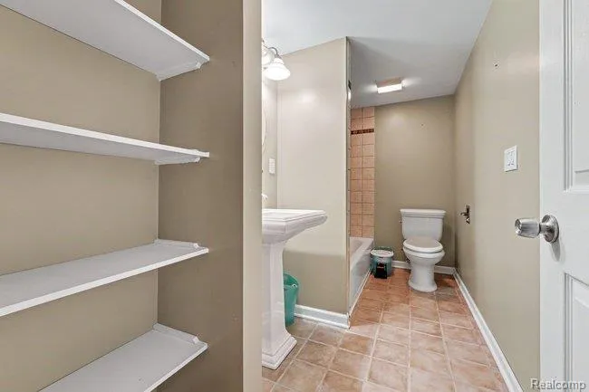 57554 Brookfield Way Washington Township, MI 48094