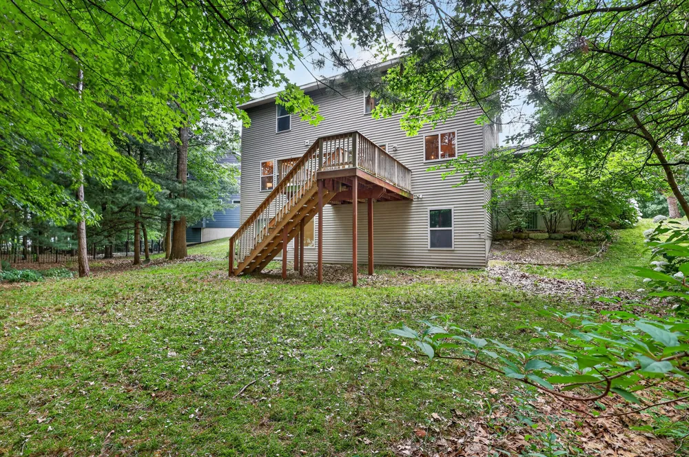 16826 Birchview Drive Crockery Township, MI 49448