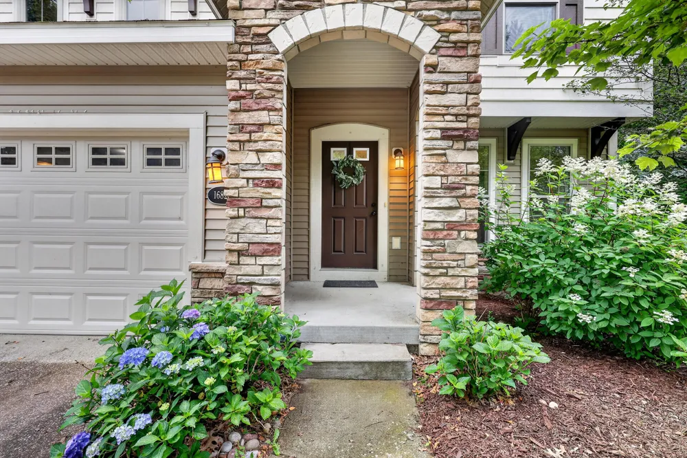 16826 Birchview Drive Crockery Township, MI 49448