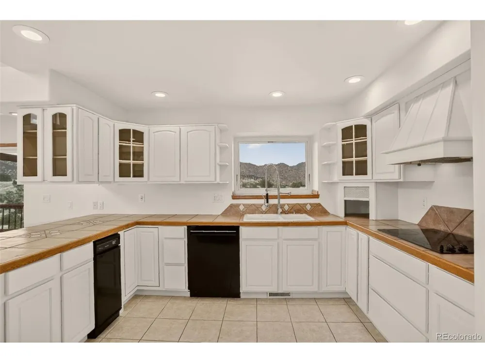 119 Wild Rose Drive Canon City, CO 81212