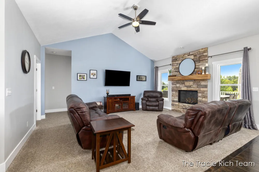 5930 12 Mile Road NE Rockford, MI 49341