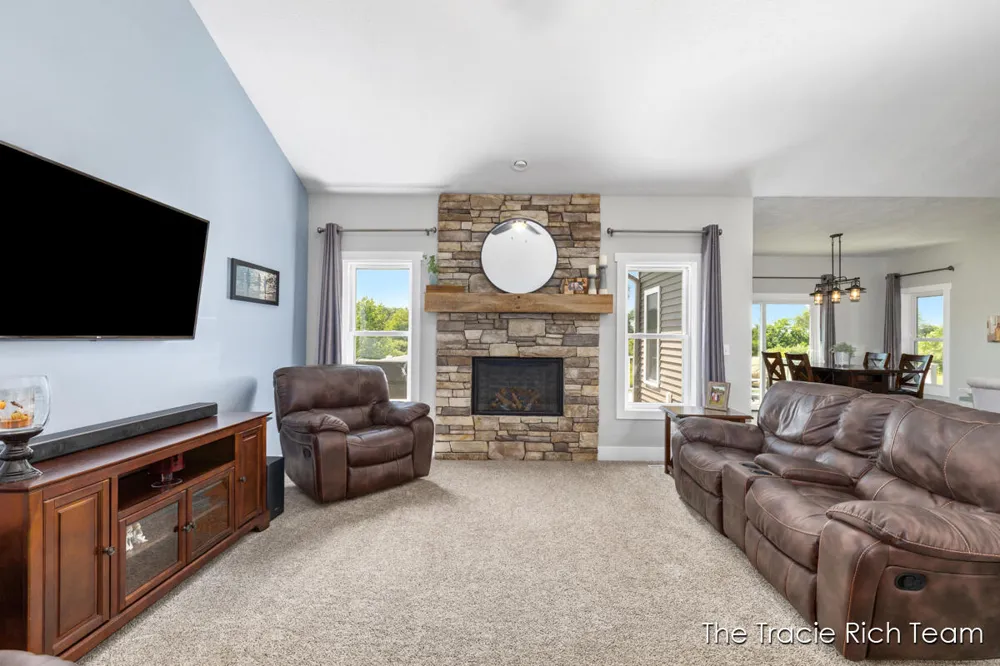 5930 12 Mile Road NE Rockford, MI 49341