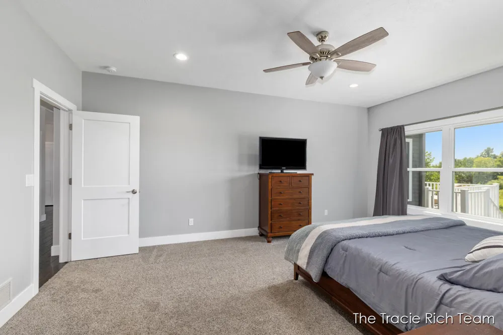 5930 12 Mile Road NE Rockford, MI 49341