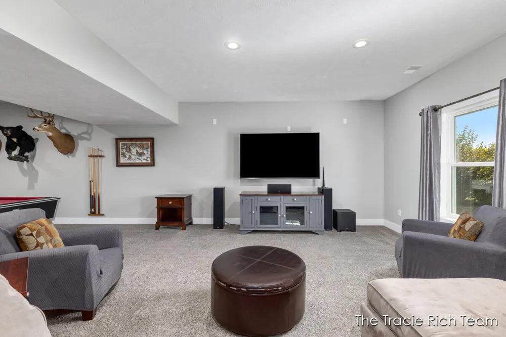 5930 12 Mile Road NE Rockford, MI 49341