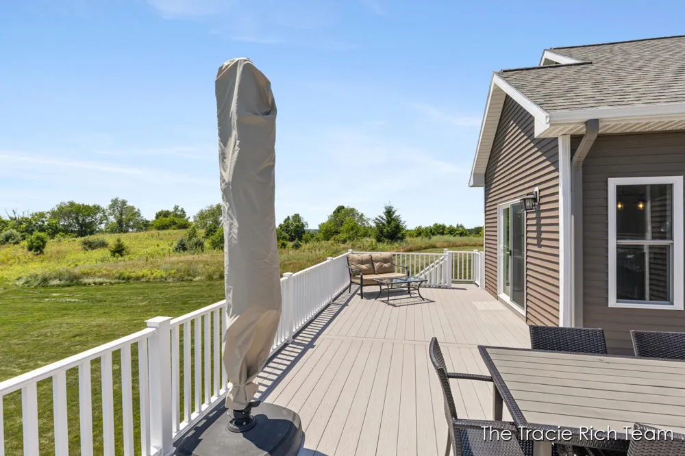 5930 12 Mile Road NE Rockford, MI 49341