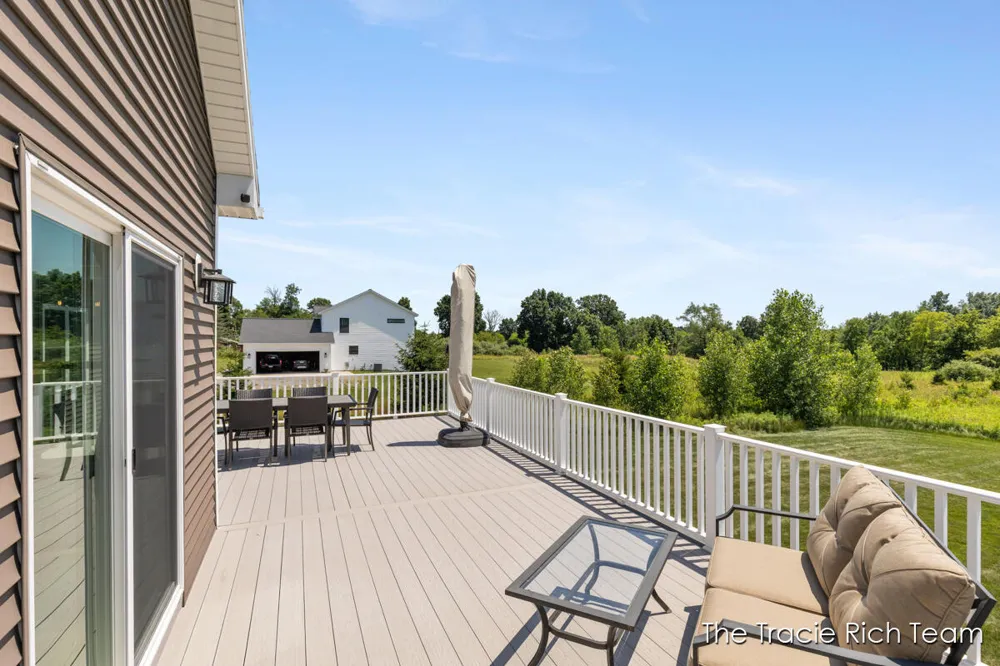 5930 12 Mile Road NE Rockford, MI 49341