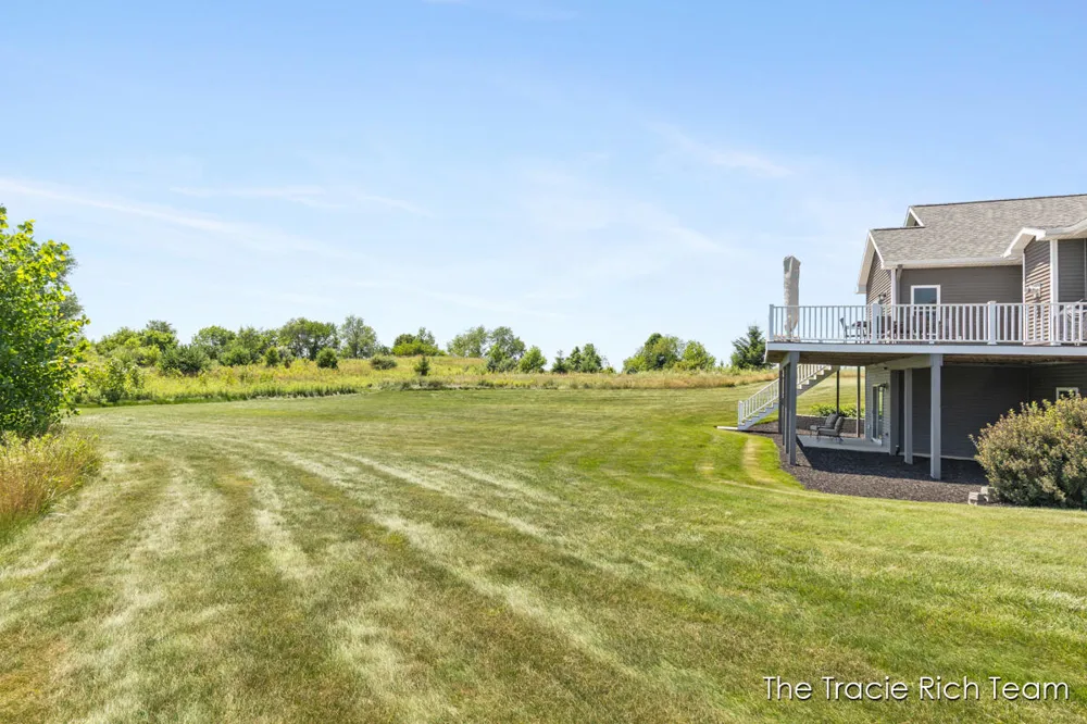 5930 12 Mile Road NE Rockford, MI 49341