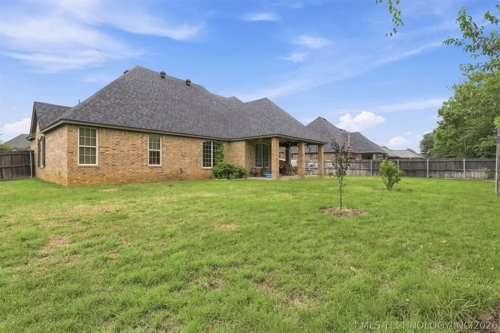 1002 Beretta Boulevard Durant, OK 74701