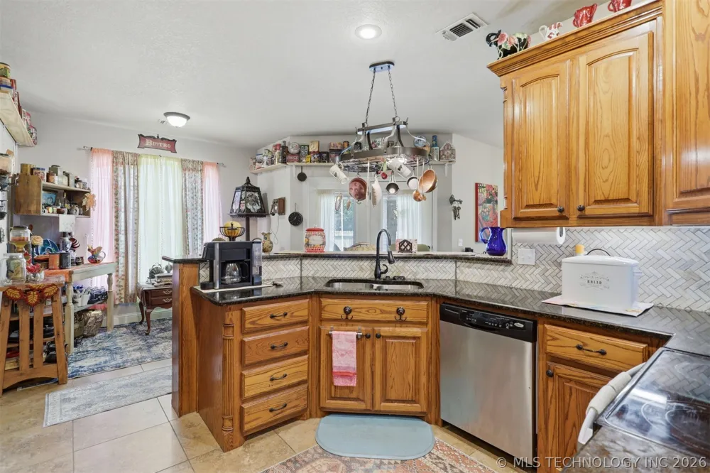 1002 Beretta Boulevard Durant, OK 74701