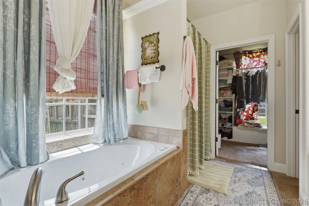 1002 Beretta Boulevard Durant, OK 74701