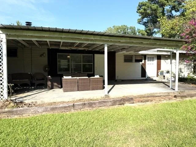 260 Pr 8574 Broaddus, TX 75929