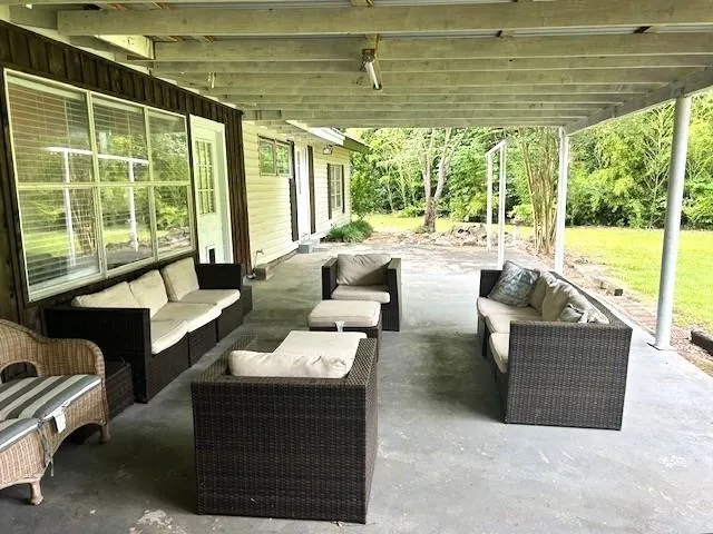 260 Pr 8574 Broaddus, TX 75929