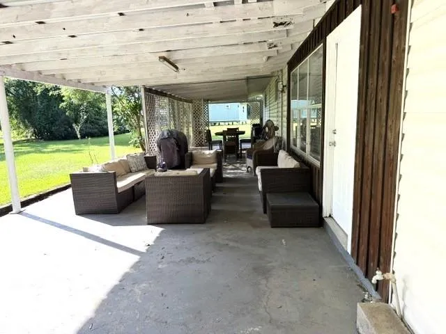 260 Pr 8574 Broaddus, TX 75929