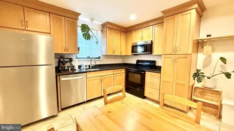 415 MEADOW WOODS LANE