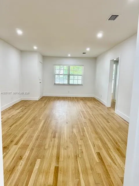 3801 Ponce De Leon Blvd #3801 Coral Gables, FL 33134