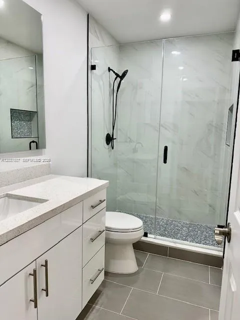 3801 Ponce De Leon Blvd #3801 Coral Gables, FL 33134