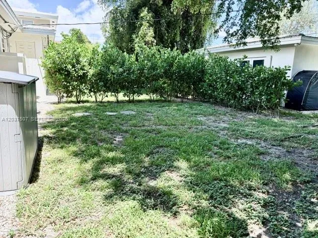 3801 Ponce De Leon Blvd #3801 Coral Gables, FL 33134