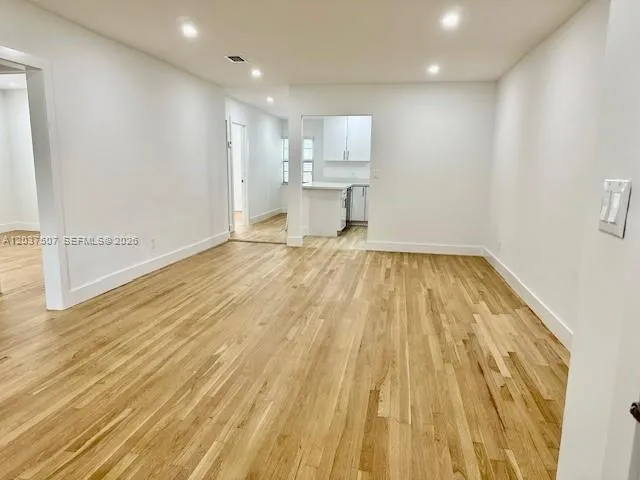 3801 Ponce De Leon Blvd #3801 Coral Gables, FL 33134