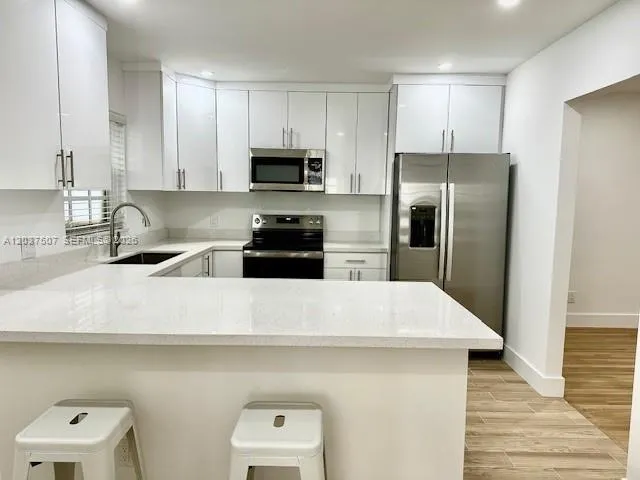 3801 Ponce De Leon Blvd #3801 Coral Gables, FL 33134