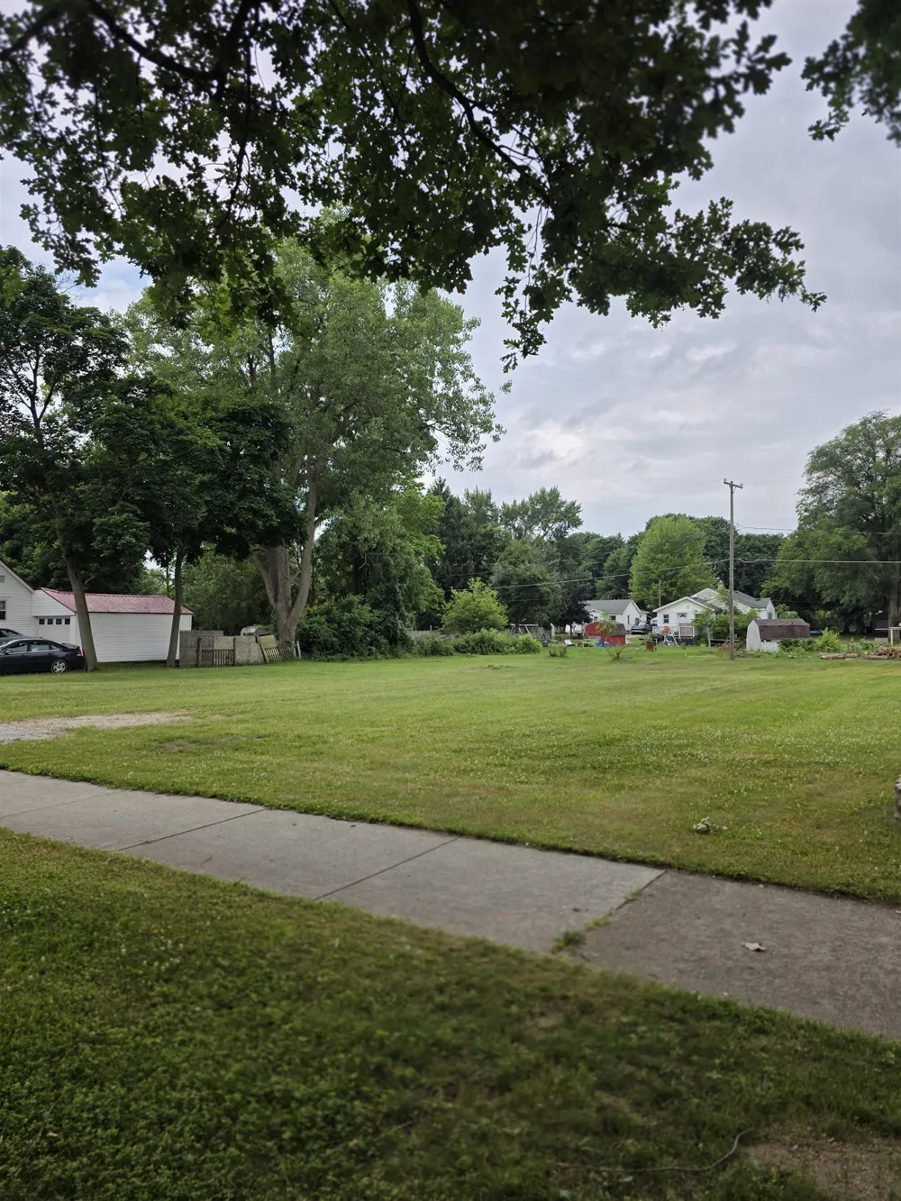 111 Grove Alma City, MI 48801