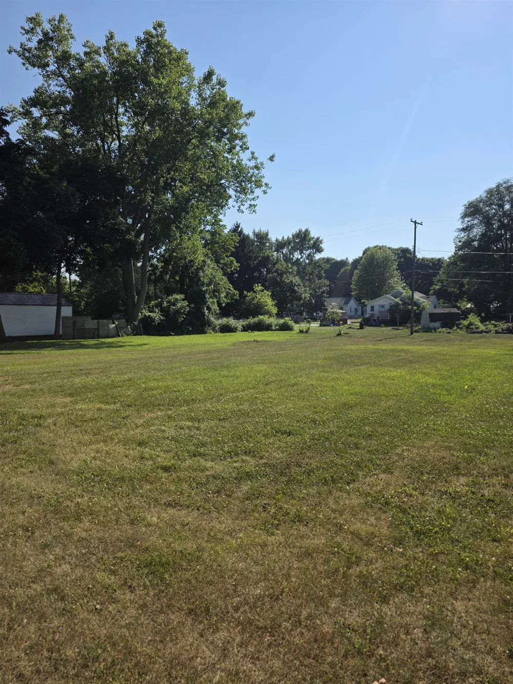 111 Grove Alma City, MI 48801