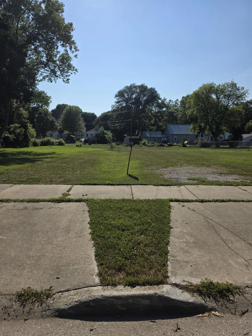 111 Grove Alma City, MI 48801
