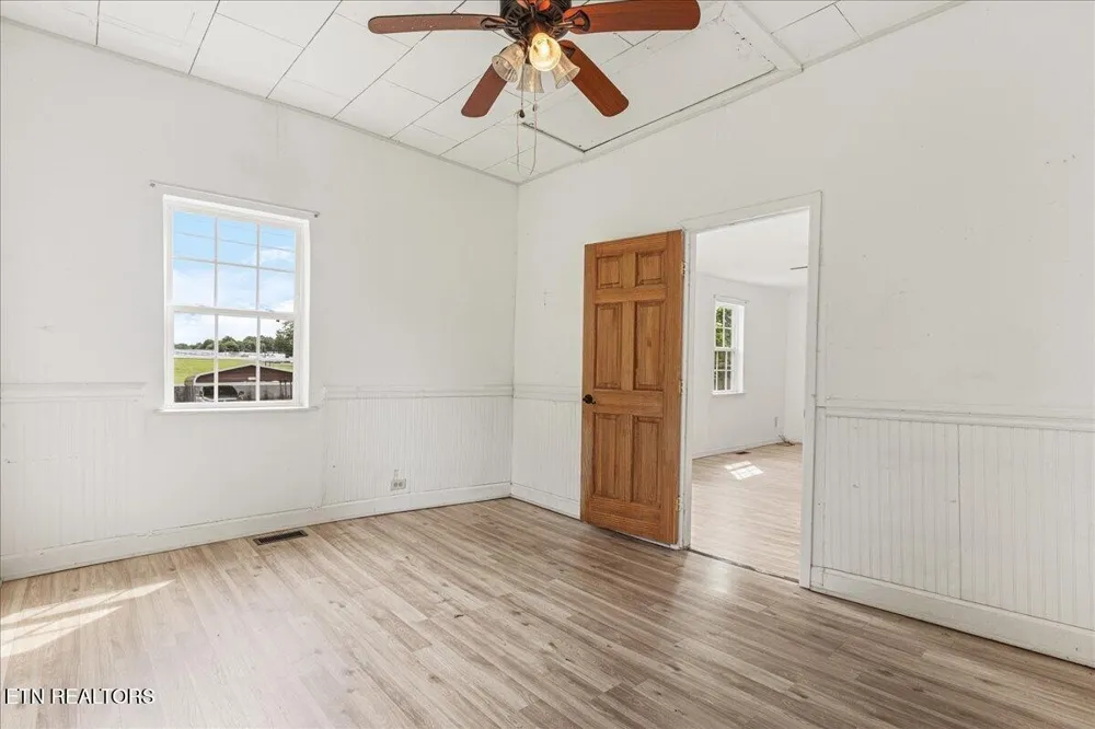 110 Elm St Niota, TN 37826