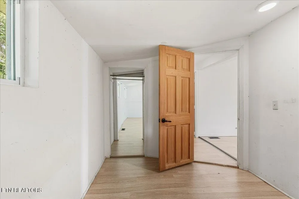 110 Elm St Niota, TN 37826