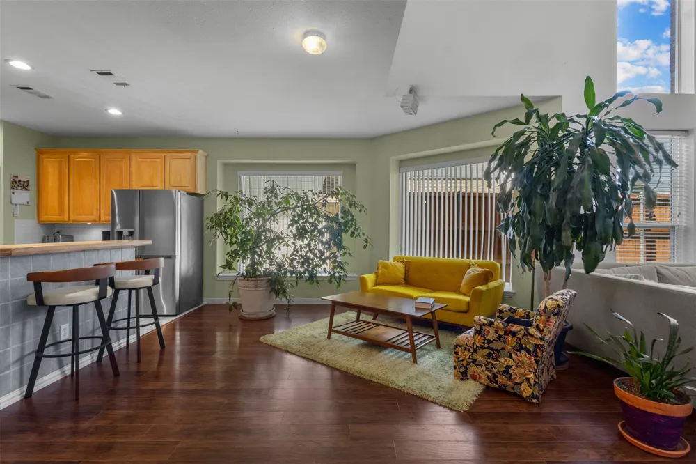 332 Kahala Drive Dallas, TX 75218