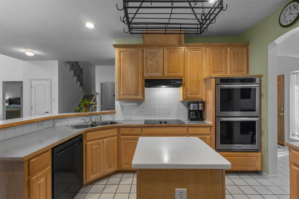 332 Kahala Drive Dallas, TX 75218