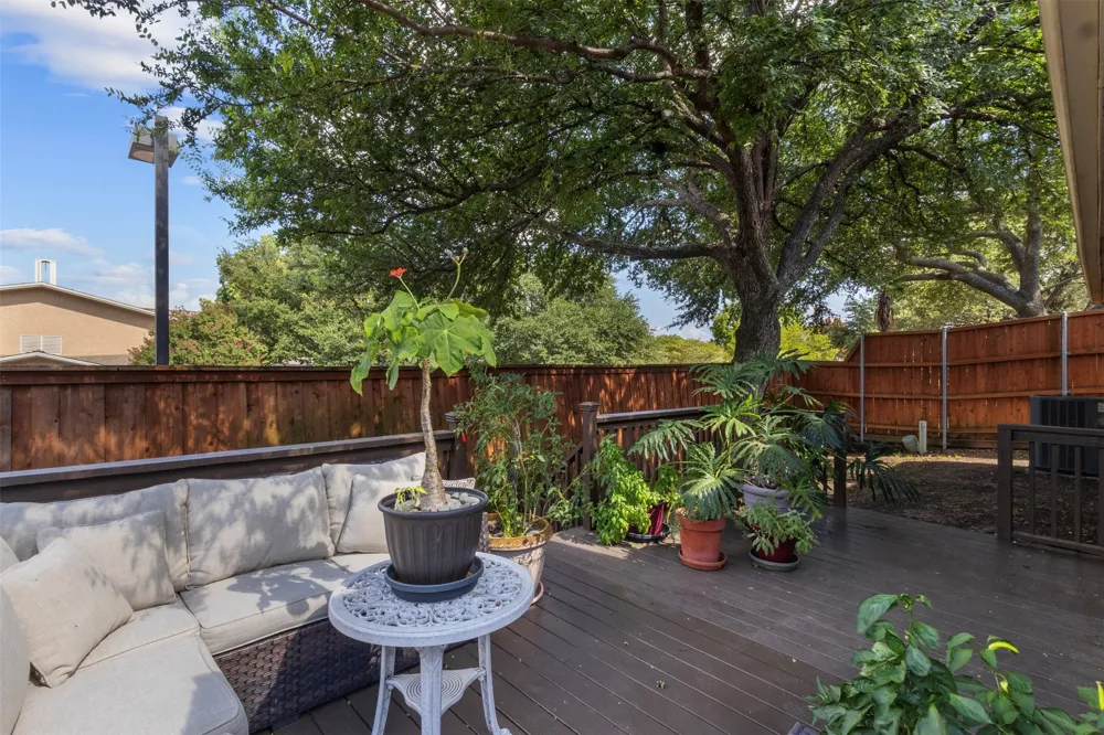 332 Kahala Drive Dallas, TX 75218