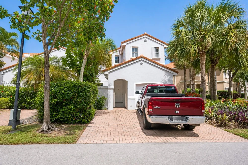 1115 Weeping Willow Way Hollywood, FL 33019