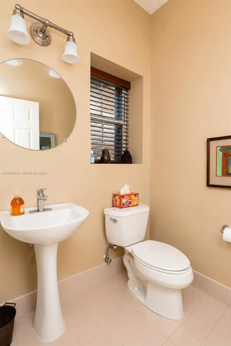 1115 Weeping Willow Way Hollywood, FL 33019