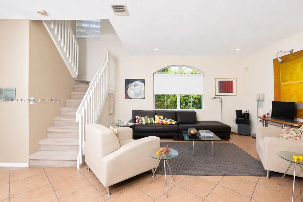 1115 Weeping Willow Way Hollywood, FL 33019