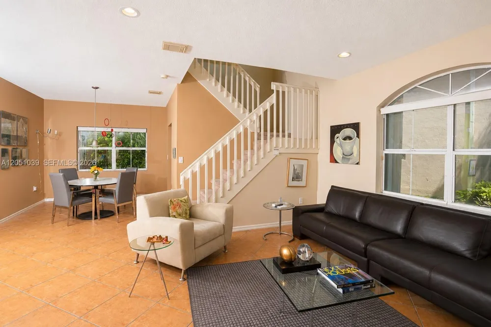 1115 Weeping Willow Way Hollywood, FL 33019