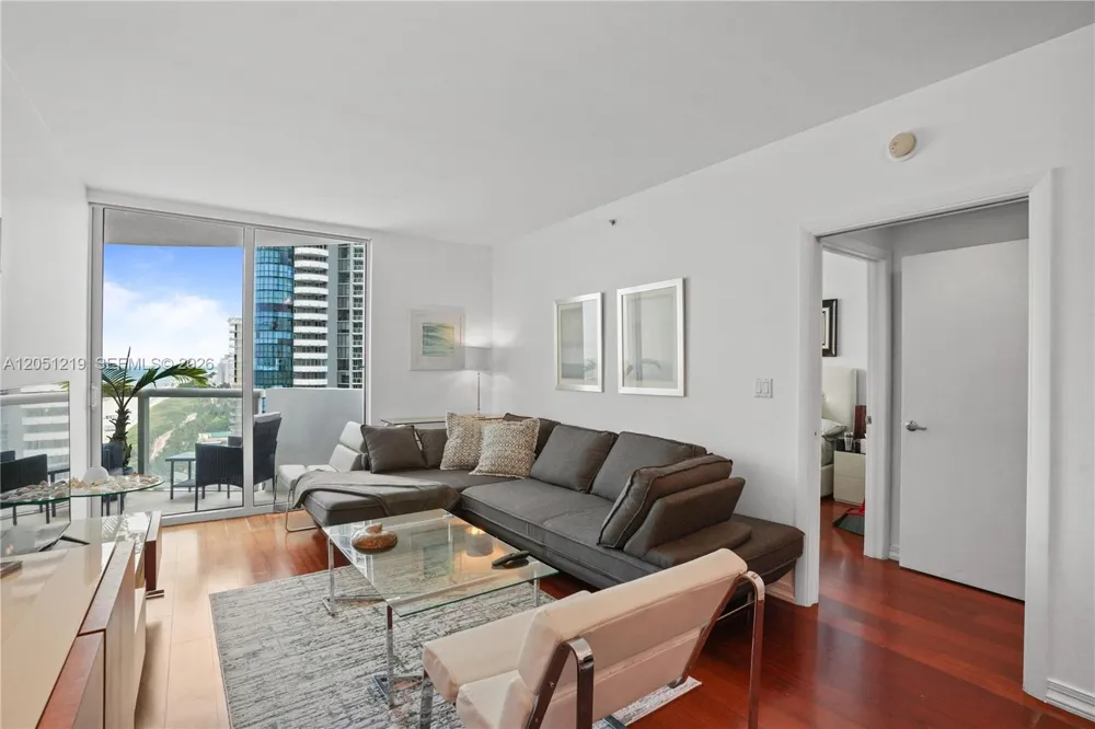 6365 Collins Ave #1705 Miami Beach, FL 33141