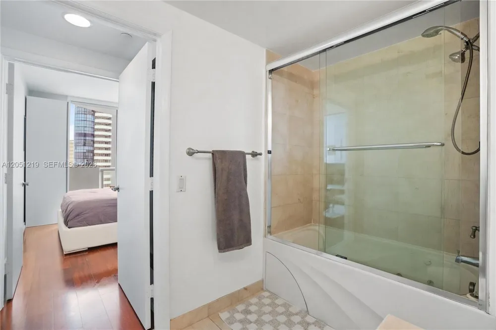 6365 Collins Ave #1705 Miami Beach, FL 33141
